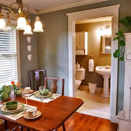The Corinthian Bed And Breakfast-2
